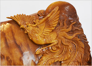 導(dǎo)致紅木家具清潔后表面發(fā)白的...